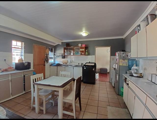3 BEDROOM HOUSE TO LET IN VAALPARK